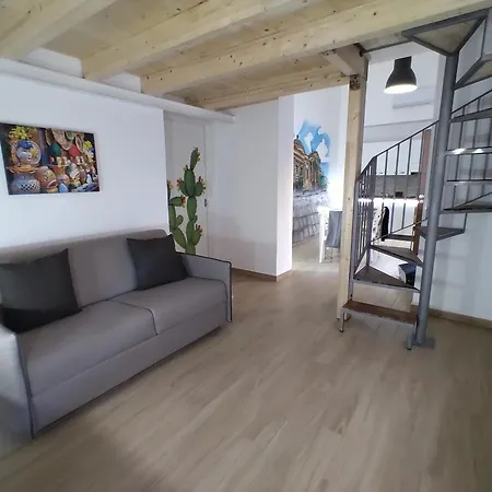 Mennulamia Apartment *